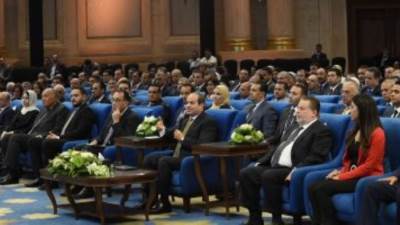  الرئيس السيسى لوزير التموين: مش مسيطر على أسعار السلع ليه؟.. والمصيلحى يتعهد: هتنزل 