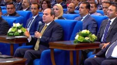 الرئيس السيسي: نعمل على إضافة 4 ملايين فدان للأراضي الزراعية 