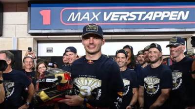 فيرستابن يحصل على لقبه العالمى الثالث وسطوع نجم فريق ماكلارين مع سائقه (الروكى) أوسكار بياسترى