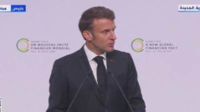 ماكرون: الرئيس السيسي يقوم بدور متميز لإيصال المساعدات لغزة 