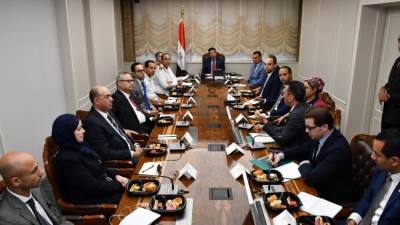 وزير الشباب والرياضة يلتقى اللجنة العليا للرعاية الطبية للرياضيين فى أول اجتماعاتها