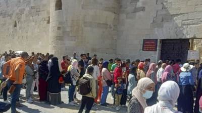 المناطق الأثرية بمحافظة الإسكندرية تشهد اقبال كبير من السائحين الأجانب