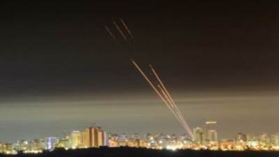  وسائل إعلام إسرائيلية: اعتراض صاروخ "أرض-أرض" فى إيلات قادم من اليمن 