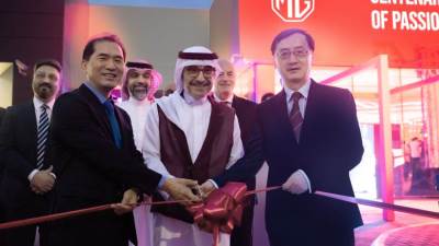 "إم جي موتور" و"جياد الحديثة للسيارات" تنطلقان بعصر جديد متميّز عبر افتتاح صالات عرض متطوّرة في جدّة والرياض