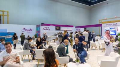 السياحة السعودية تعزز  شراكاتها  في مؤتمر ‏دولي بولاية فلوريدا