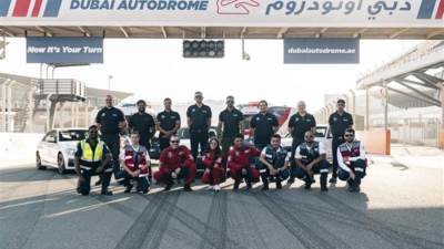 حلبة دبي أوتودروم تعزز سلامة القيادة خلال الموسم الجديد لرياضة السيارات