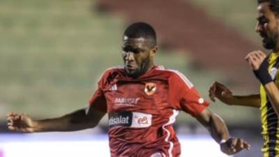  طرد موديست بعد دقيقتين من نزوله في مباراة الأهلي واتحاد جدة 