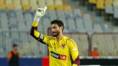  الشناوى: لاعبو الأهلى قد المسئولية.. وندخل أى بطولة بحثا عن المركز الأول 