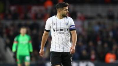  الاتحاد الإنجليزى يقرر إيقاف سام مرسى مباراة بسبب دعم أطفال فلسطين 