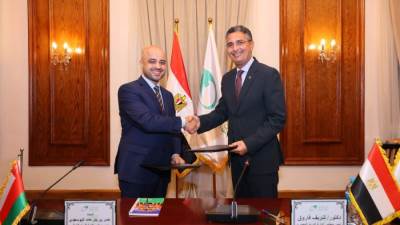 البريد يوقع اتفاقية تعاون مع مثيله العُماني  لتبادل الخبرات وتطوير الخدمات البريدية واللوجستية بين البلدين