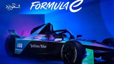 "فورمولا إي بريكس" الدرعية.. سباقات حماسية في رحاب التاريخ