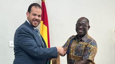 وفد من المصريين الأفارقة يبحث زيادة الصادرات المصرية في غانا