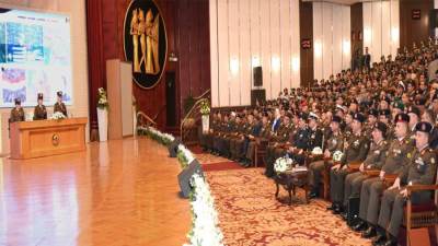 وزير الدفاع يشهد مناقشة البحث الرئيسى لإدارة الشئون المعنوية للقوات المسلحة