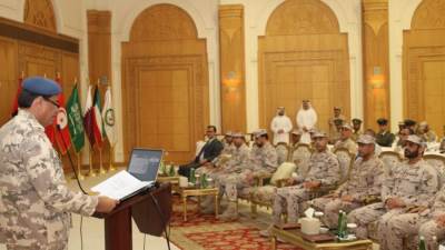 ختام فعاليات الدورة العربية العسكرية الرابعة لتدريب وتحكيم الخماسى العسكرى بالإمارات 