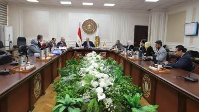 وزير العمل يجتمع مع "اللجنة المُختصة" ..739 مركز تدريب مهني خاص سجلوا بياناتهم للعمل مع "الوزارة " في مشروع "مهني 2030"