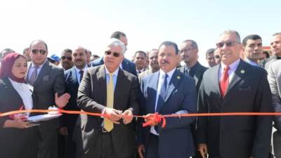 وزير التعليم العالي يفتتح عددًا من المشروعات التعليمية والخدمية بجامعة الوادي الجديد بتكلفة 2 مليار جنيه