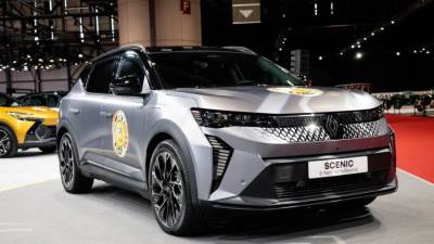 رينو سينيك الكهربائية تفوز بجائزة سيارة العام (للقارة الأوربية)