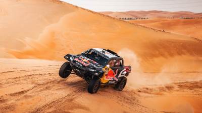 غداً.. انطلاق المرحلة الرابعة وقبل الأخيرة من مدينة زايد.. كوينتيرو يتصدر الترتيب العام لفئة السيارات في رالي أبوظبي الصحراوي 2024