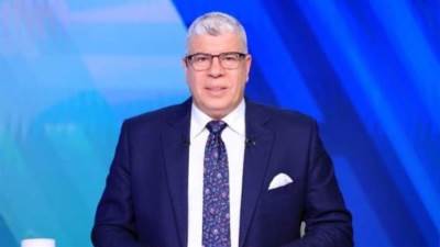  أحمد شوبير يتعرض للإصابة فى الرأس ويغادر مقصورة مباراة الأهلى والزمالك 