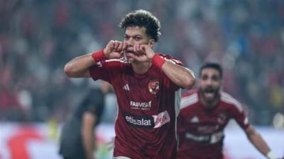  إمام عاشور أفضل لاعب بمباراة الأهلي والزمالك ويحصد مكافأة الـ 50 ألف دولار 