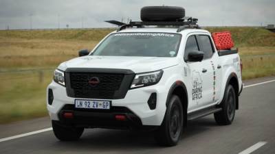 قافلة من سيارات نيسان Navara تنطلق في مغامرة جريئة عبر أفريقيا