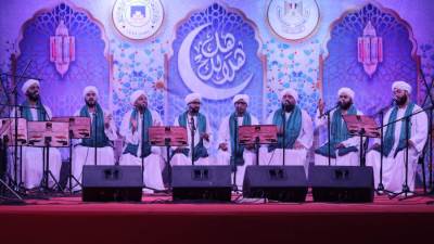 فرقتا "الحضرة المصرية" و "القومي للمسرح" تحييان الليلة العاشرة لـ "هل هلالك"