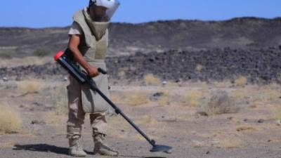 مركز الملك سلمان للإغاثة ينتزع 513 لغماً في اليمن عبر مشروع "مسام"