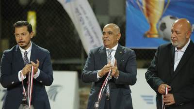 رئيس اللجنة الرياضية  لمصر للطيران : ختام الدورة الرمضانية  بحضور نجوم الكرة .. وأقامة بطولة دورى الشركات قريبا