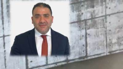 مدير ببنك مصر فرع الإمارات ينقذ عائلة من الغرق ورئيس البنك في القاهرة يبعث بتكريم