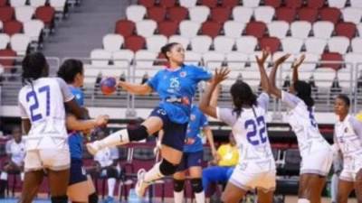  الأهلى يخسر أمام بترو الأنجولي فى نصف نهائى الكؤوس الأفريقية لسيدات اليد 