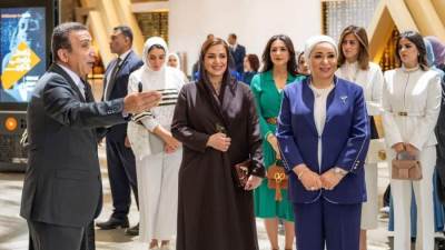 حرم سلطان عُمان تعبر عن سعادتها بزيارة المتحف المصري الكبير وتشيد بالدور الذي تقوم به مصر في توثيق التراث المادي والحفاظ على القطع الأثرية النادرة 