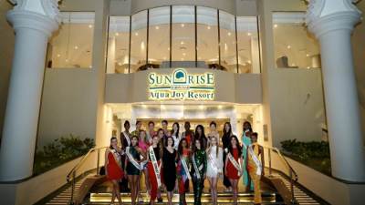 تنظمها مجموعة صن رايز .. الغردقة تستضيف مهرجان توب موديلز و 40 عارضة من 38 دولة يروجون للسياحة المصرية 