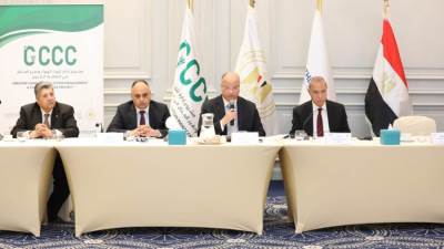  محافظ القاهرة يشهد الجلسة الختامية لمراجعة بعثة البنك الدولى لمنتصف المدة الخاصة بمشروع إدارة تلوث الهواء وتغير المناخ بالقاهرة الكبرى 