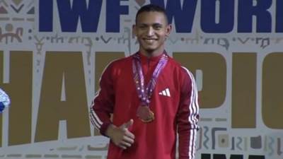 عبدالرحمن حسين  يحصد 3 ميداليات ببطولة العالم لشباب  الأثقال 