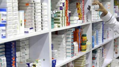 أزمة نقص الدواء واستمرار ارتفاع أسعاره تلقي بظلالها السوداء على مرضى الأمراض المزمنة