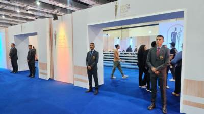 تحت رعاية الرئيس.. خطة أمنية لتأمين 60 ألف زائر أجنبي لمعرض طبي بالقاهرة