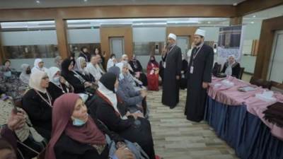 الداخلية تواصل تفويج حجاج القرعة من المدينة المنورة إلى مكة المكرمة 