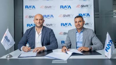 الأولى من نوعها .. شراكة بين راية أوتو وShift EV لتوريد بطاريات "أيونات الليثيوم" المحلية الصنع