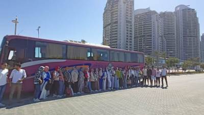 جامعة دمنهور تطلق ثاني أفواجها الطلابية للمشاركة في فعاليات مهرجان "العالم علمين"