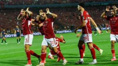 4 نقاط تفصل الأهلى عن التتويج بلقب الدورى بعد الفوز على البنك