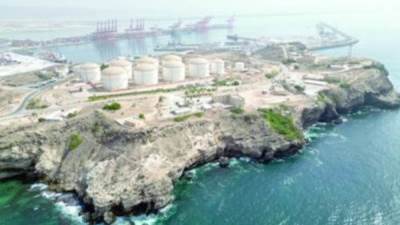  ميناء صلالة العُماني يلعب دور محوري في تنشيط التجارة وخطوط الشحن العالمية  