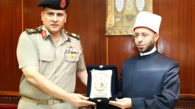 وزير الأوقاف يلتقى بالأئمة والوعاظ المدنيين العاملين بالقوات المسلحة