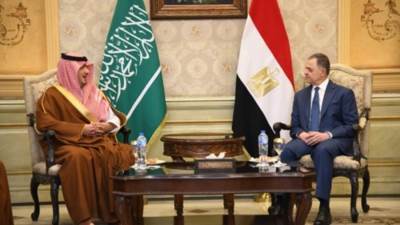 وزير الداخلية يستقبل نظيره السعودي لبحث سبل التعاون المشترك 