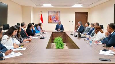 "الإسكان" و " التخطيط " يبحثان أفضل آليات تمويل بعض المشروعات القومية بمعاونة شركاء التنمية