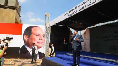 بمشاركة نجوم الرياضة والمجتمع.. داكر عبد اللاه يكرم 1500 من أبناء وطلاب منشأة ناصر المتفوقين دراسيا 