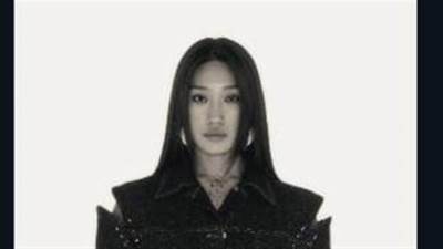 النجم الأمريكي الحائز على جوائز بلاتينية تيدي سويمز والدي جي الكورية الجنوبية بيجي جو يكملان مجموعة الفنانين المشاركين في حفلات يا سلام بعد سباق جائزة الاتحاد للطيران الكبرى للفورمولا 1 في أبوظبيd