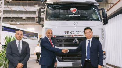 جيوشي تفتتح معرضا لأول إنتاج محلي من شاحنات سينوترك في القاهرة