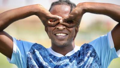 بيراميدز يعلن التعاقد مع صديق إيجولا