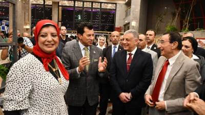 وزيرا الشباب والرياضة والثقافة يشهد انطلاق فعاليات مهرجان الإسماعيلية الدولى للفنون الشعبية