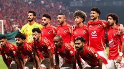 كاف يغرم الأهلى 30 ألف دولار بسبب "الليزر" ومخالفات تسويقية 